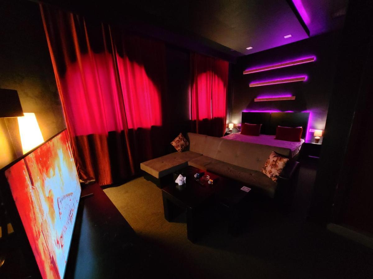 Cinema Plaza Hotel Baku Extérieur photo