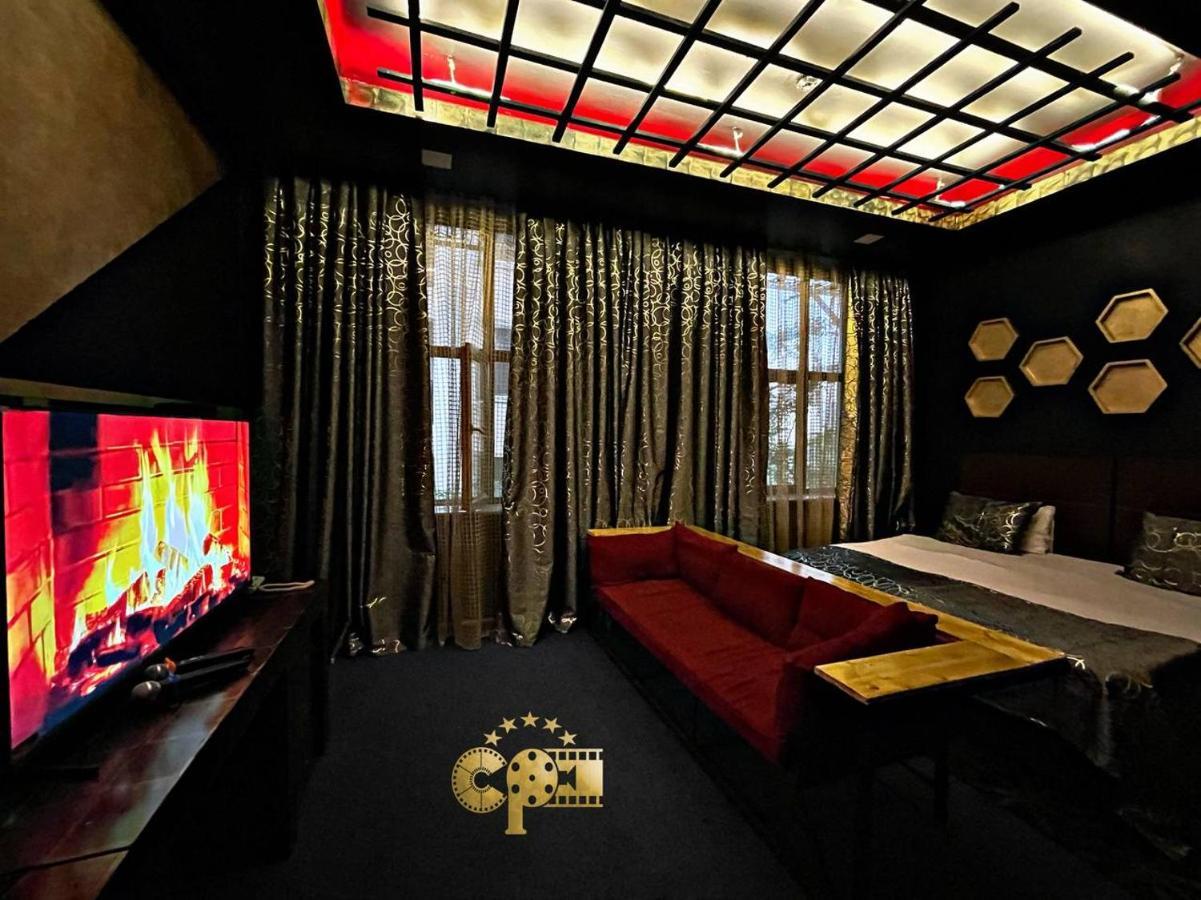 Cinema Plaza Hotel Baku Extérieur photo