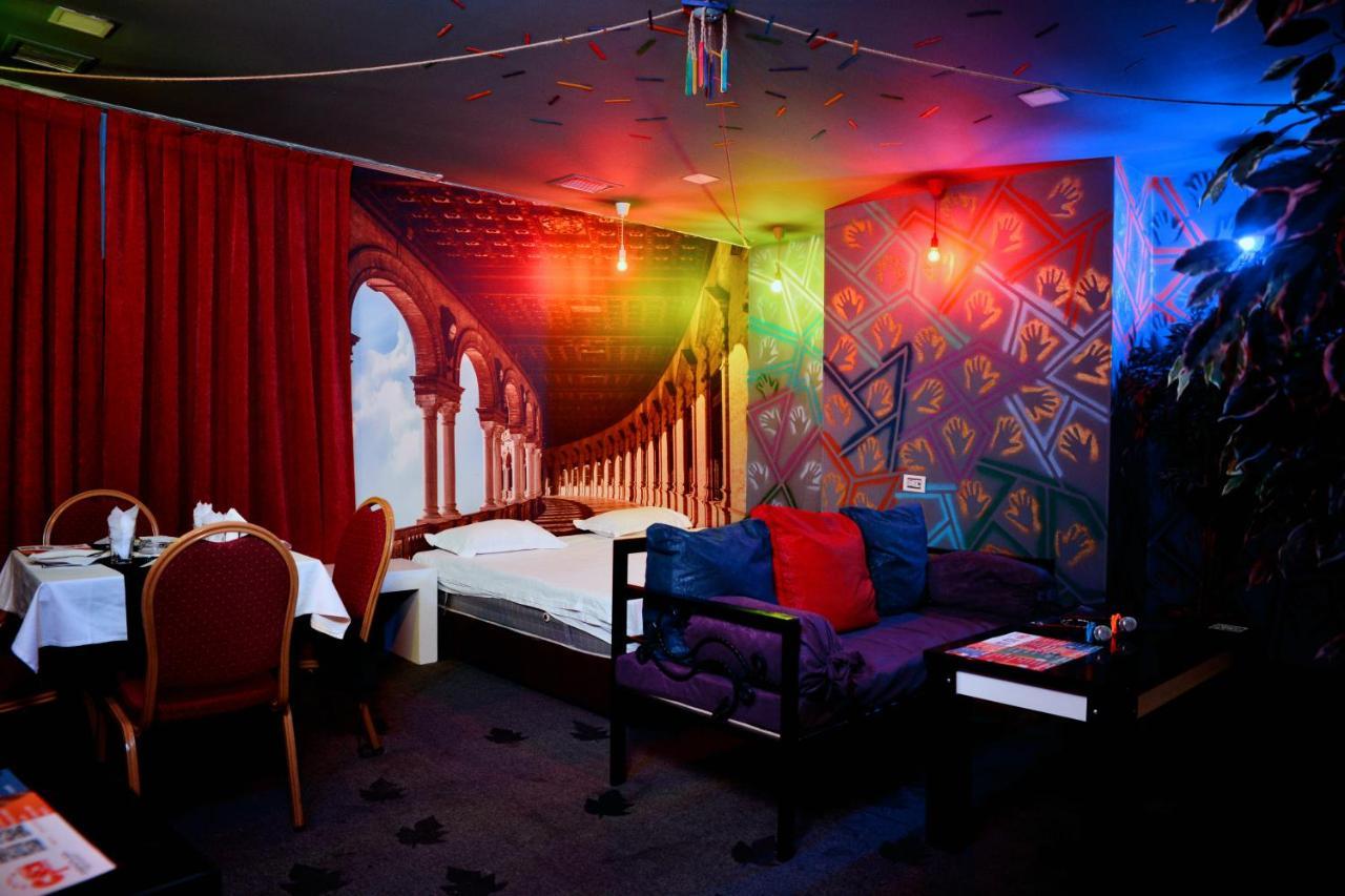 Cinema Plaza Hotel Baku Extérieur photo