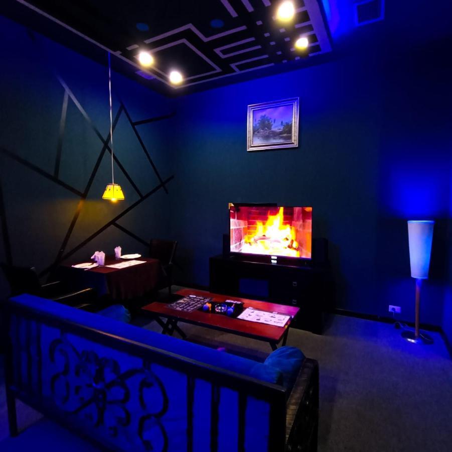 Cinema Plaza Hotel Baku Extérieur photo