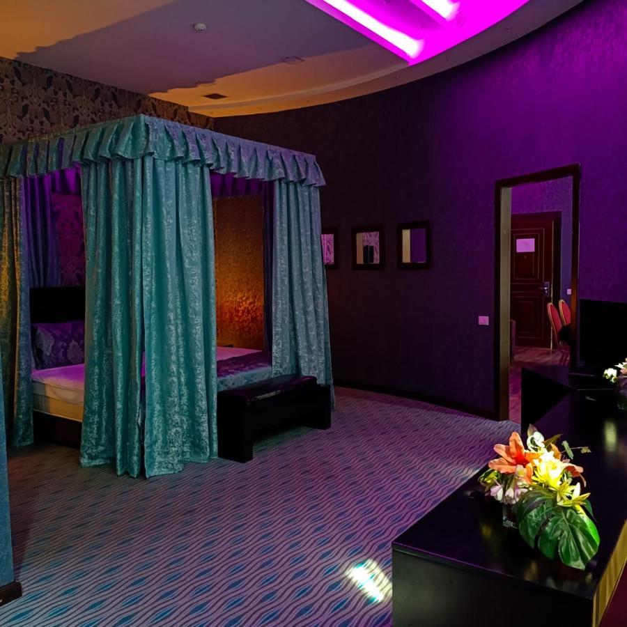 Cinema Plaza Hotel Baku Extérieur photo