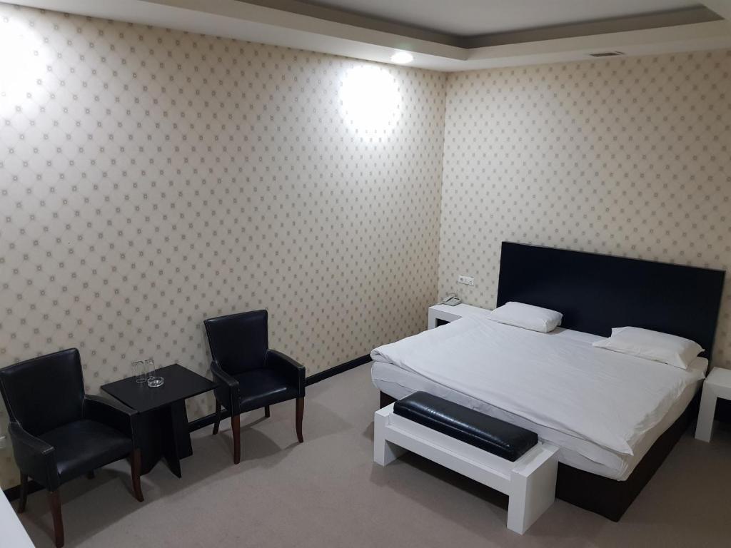 Cinema Plaza Hotel Baku Extérieur photo