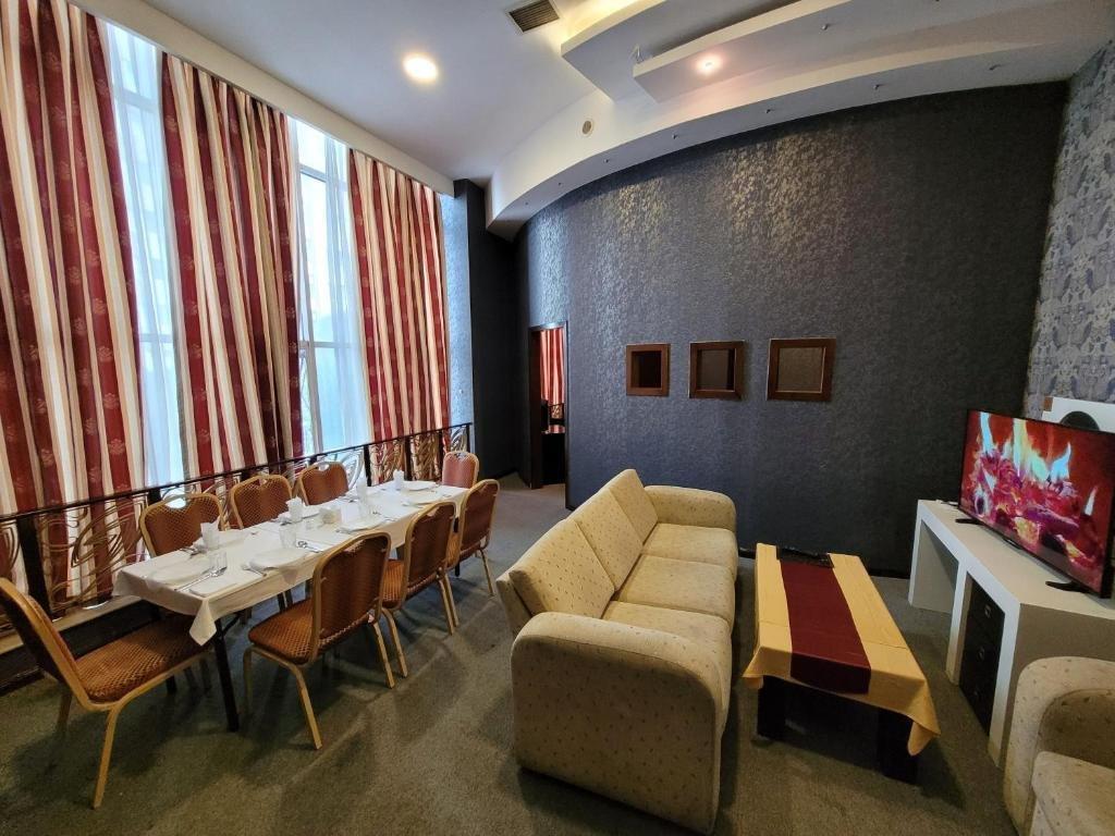Cinema Plaza Hotel Baku Extérieur photo