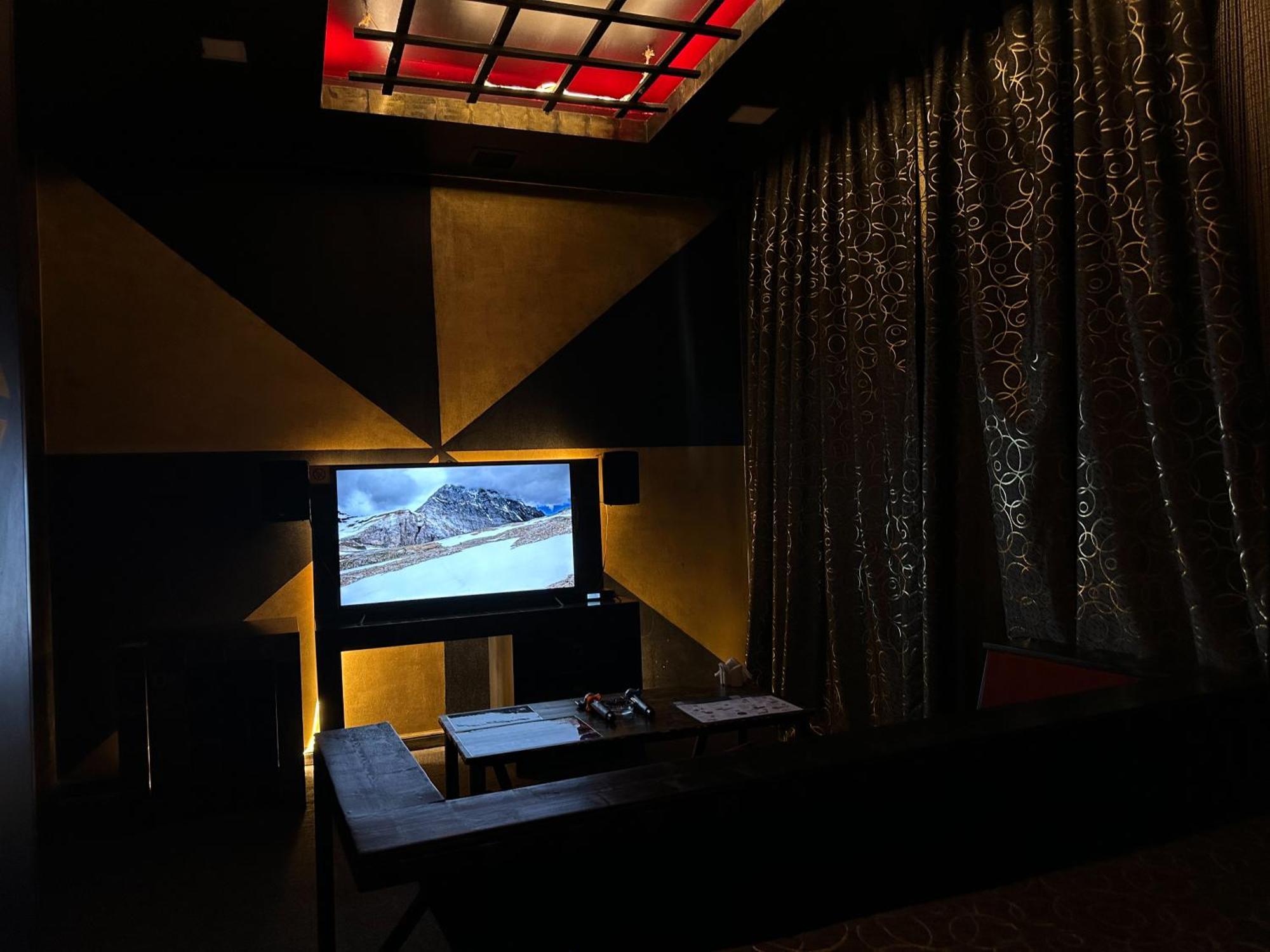 Cinema Plaza Hotel Baku Extérieur photo
