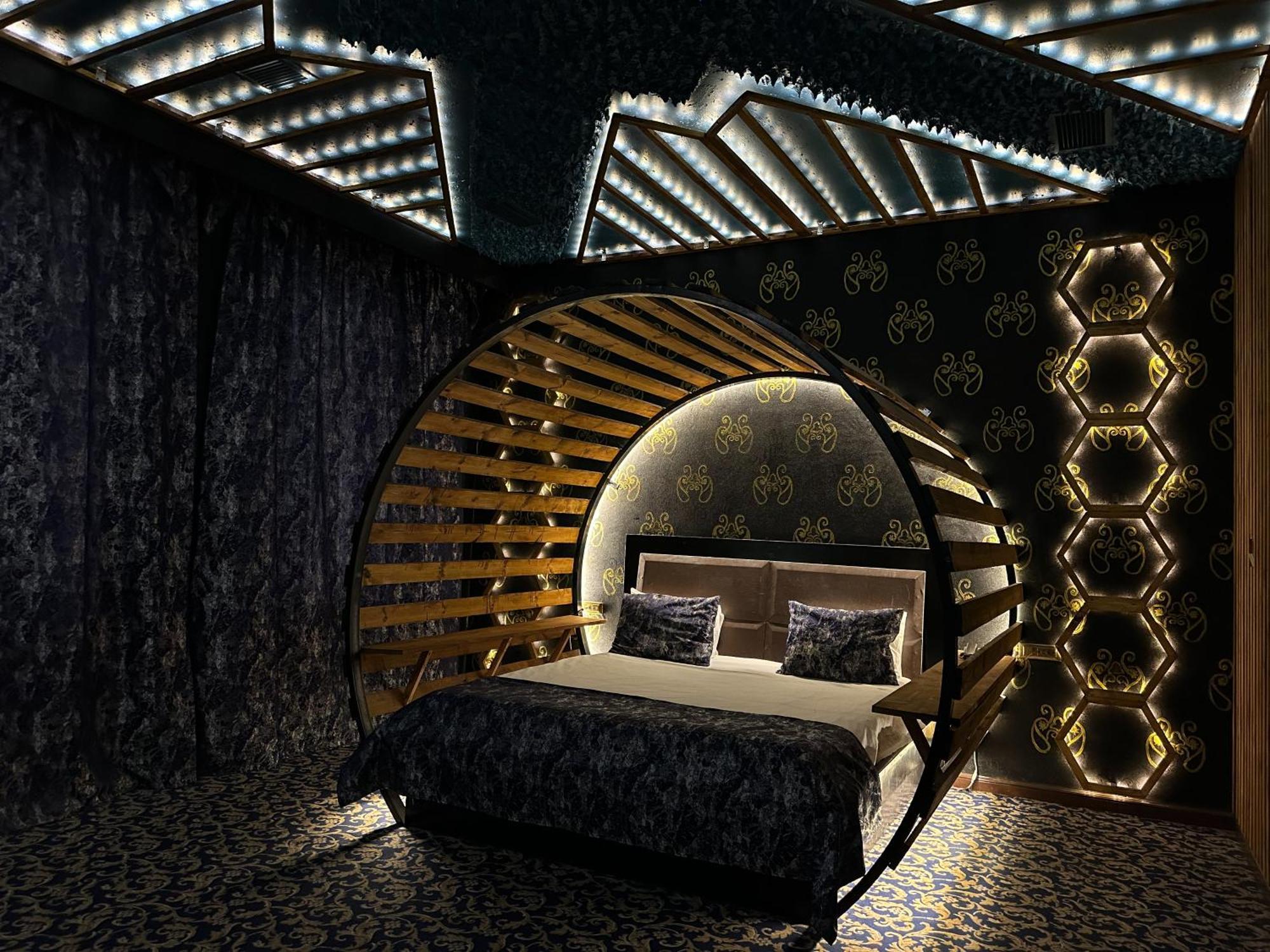 Cinema Plaza Hotel Baku Extérieur photo