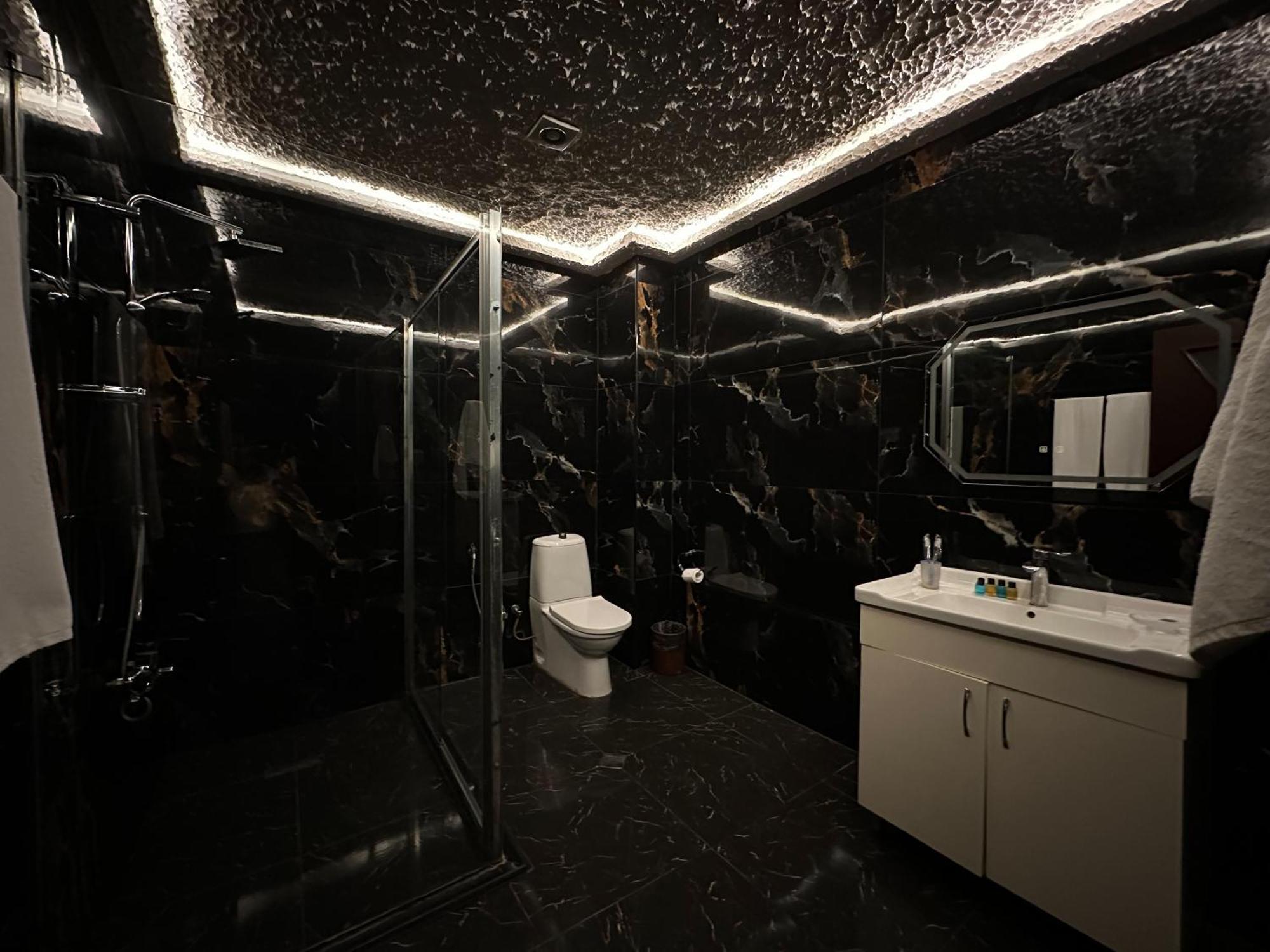 Cinema Plaza Hotel Baku Extérieur photo