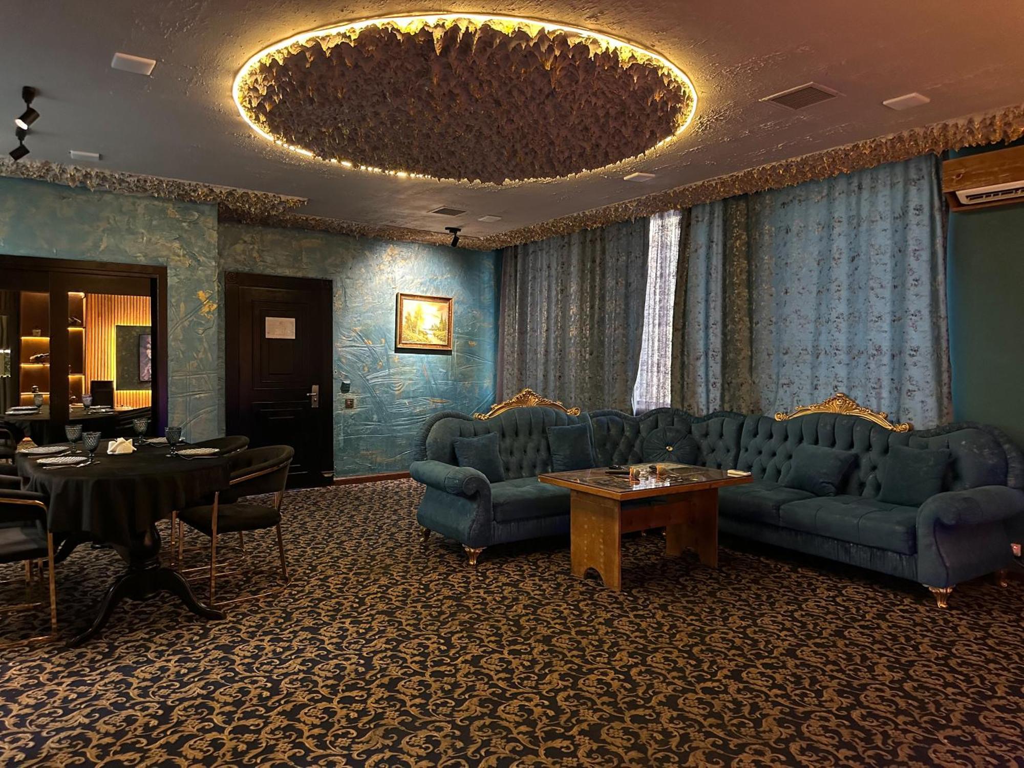 Cinema Plaza Hotel Baku Extérieur photo