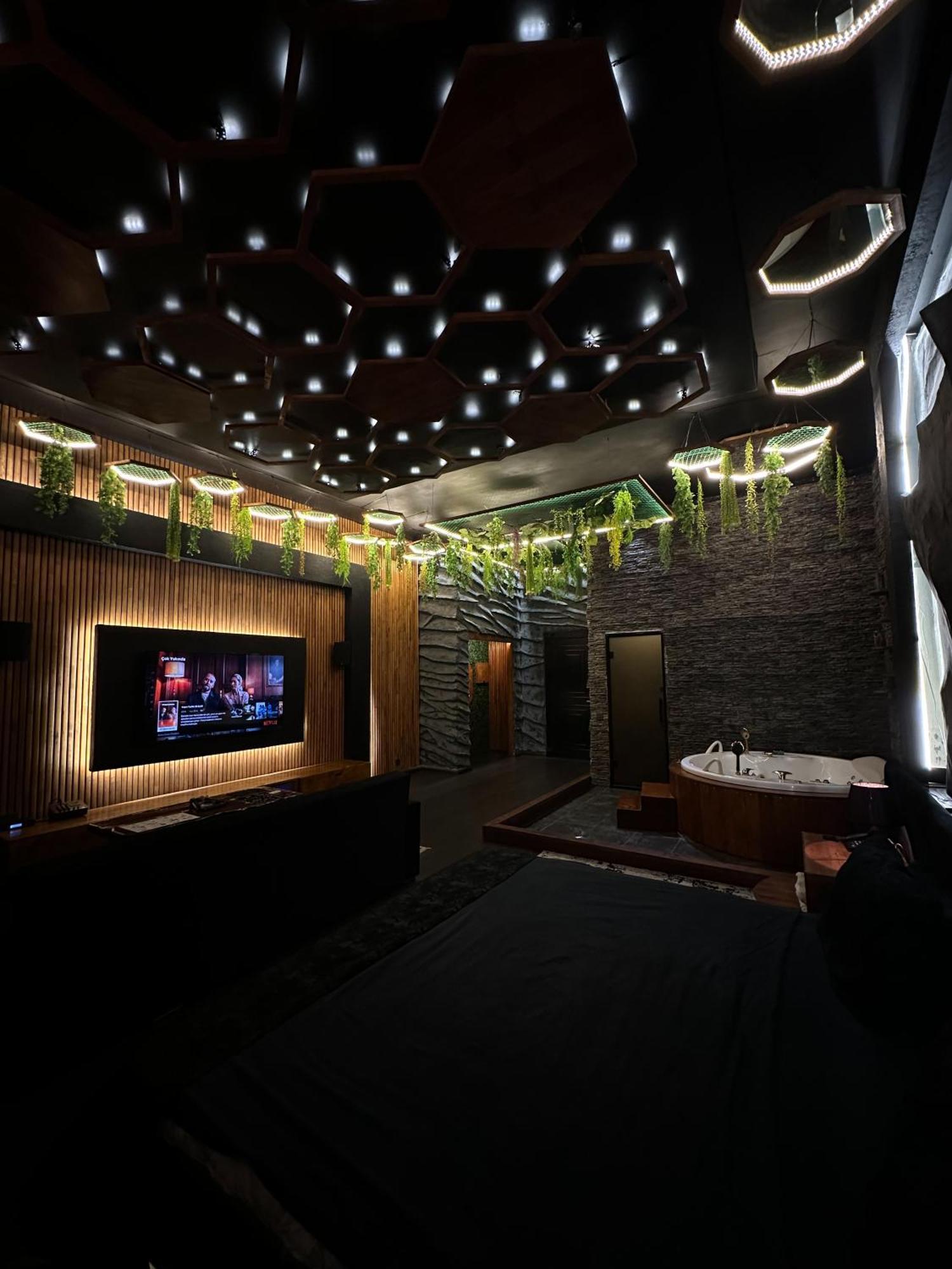 Cinema Plaza Hotel Baku Extérieur photo