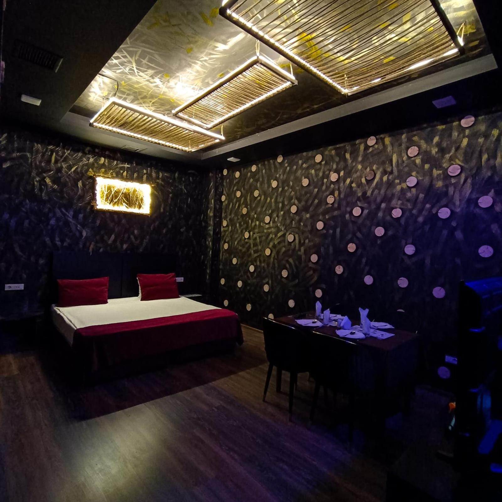 Cinema Plaza Hotel Baku Extérieur photo
