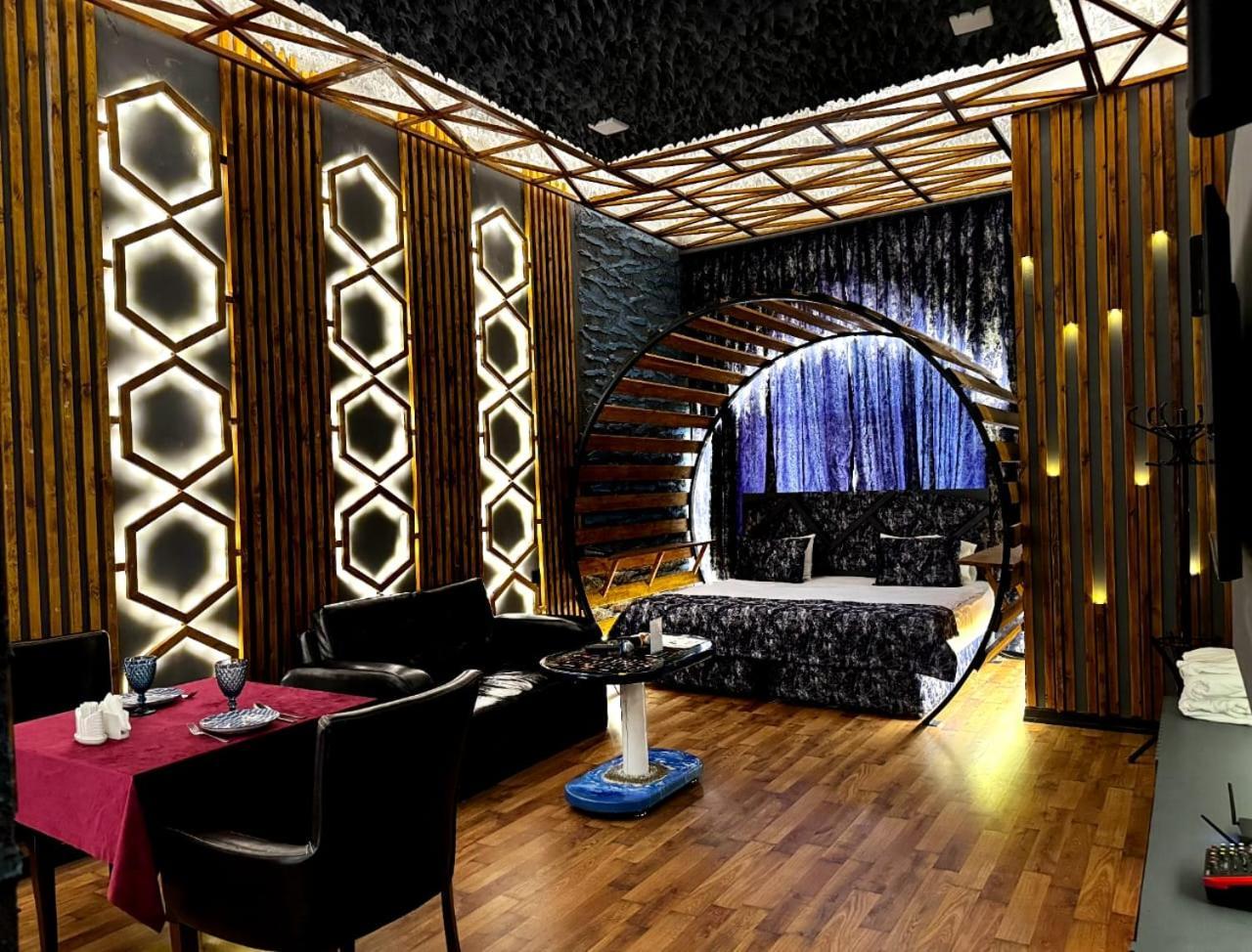 Cinema Plaza Hotel Baku Extérieur photo