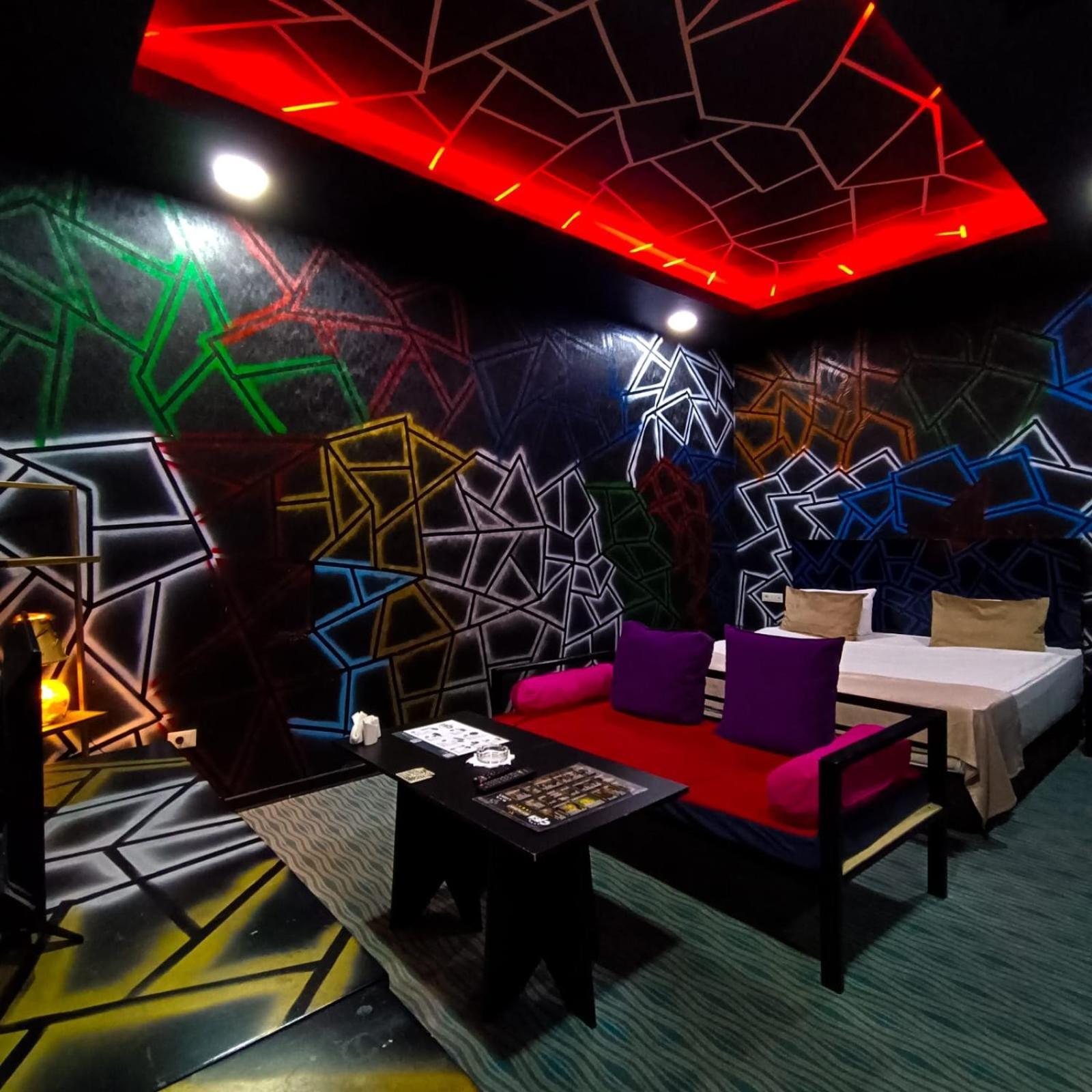 Cinema Plaza Hotel Baku Extérieur photo